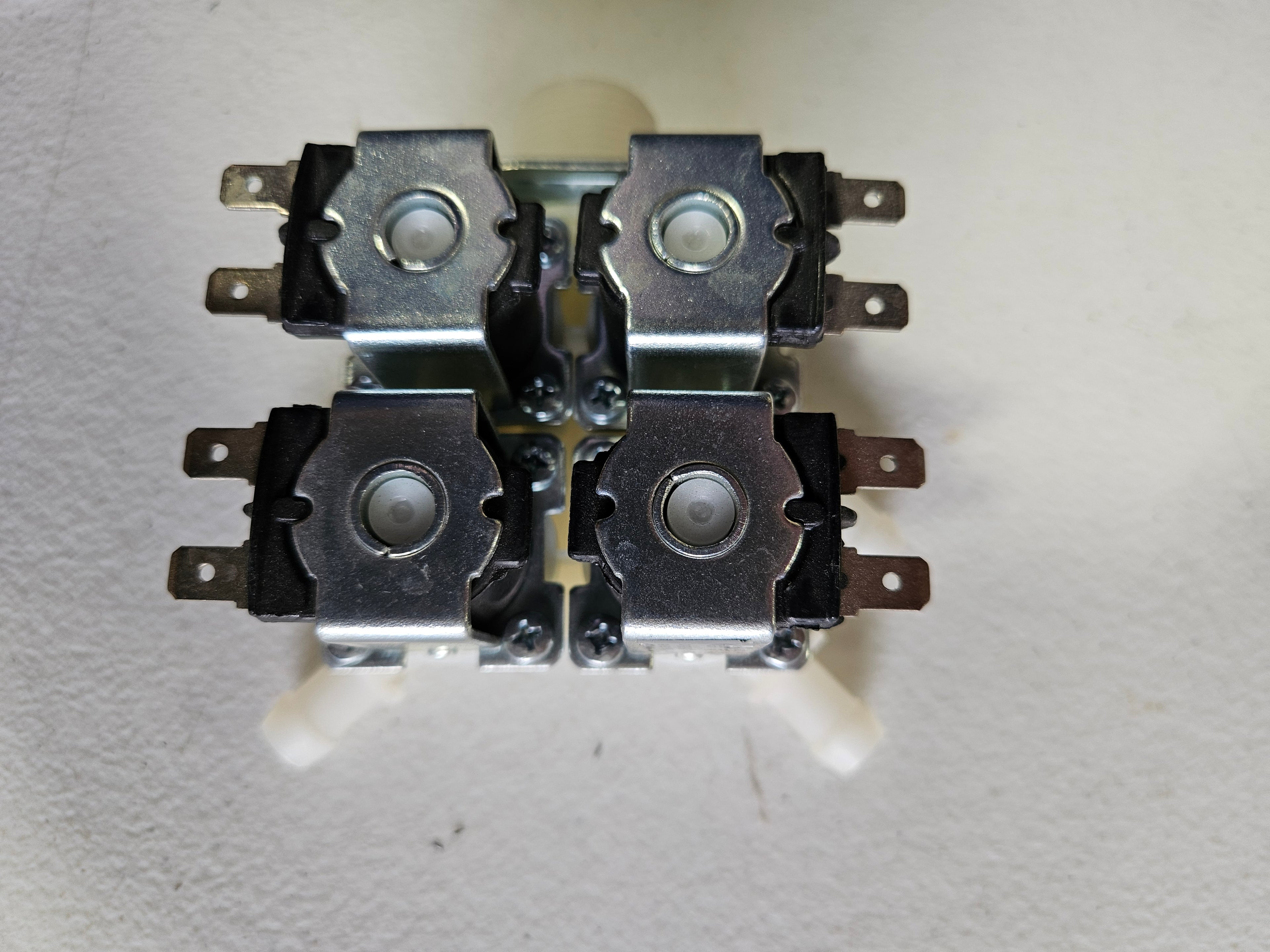 Valve, Fill, 4 way, plastic 220V  (DQ0404)